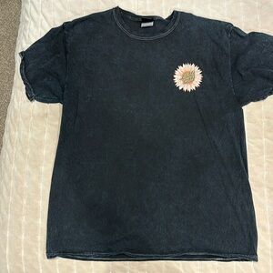 Women’s size XL Santa Cruz t shirt